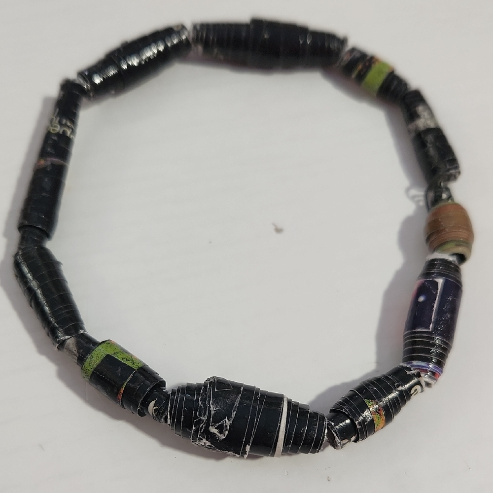 Elegant Black Beaded Bracelet